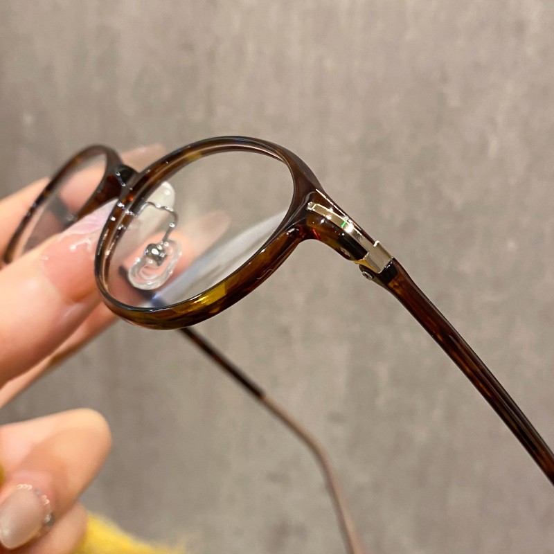 Oval Tortoise Eyeglasses
